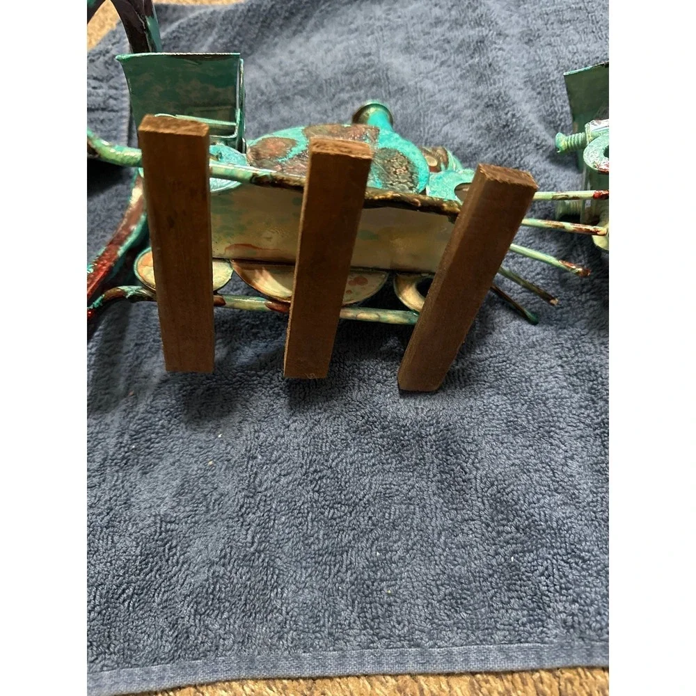 Handmade metal art bookends Train and Coboose-‎ Teal and brown